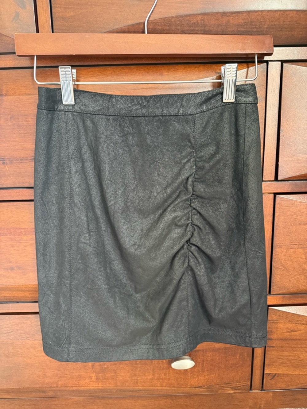 Free People Rumi Ruched Black Faux Leather Mini Skirt Size XS - Picture 7 of 10